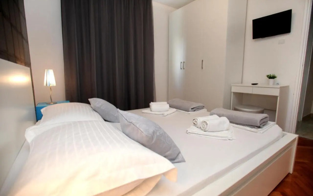 Apartment Happy Dreams