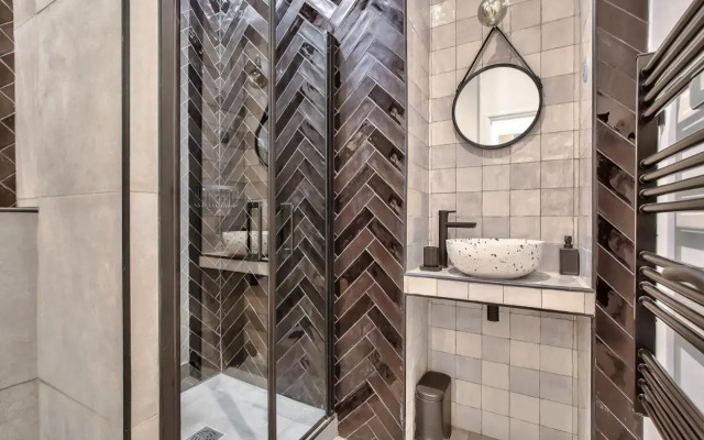 NEW ! Outstanding 2BR & 1BR Apt in Paris 15