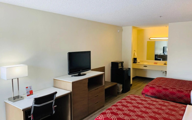 Econo Lodge Crystal Coast