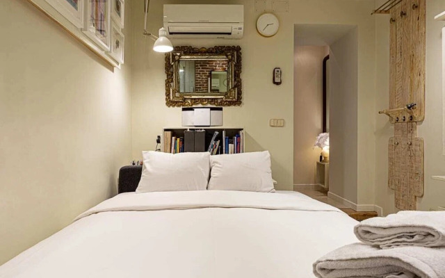 Amazing 1 Bed House W/patio nr Centro