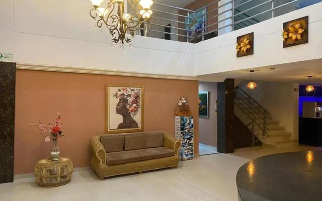 Hotel Olas Marinas Inn