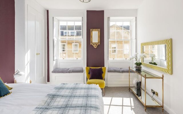 Duke Street City Center Apartment