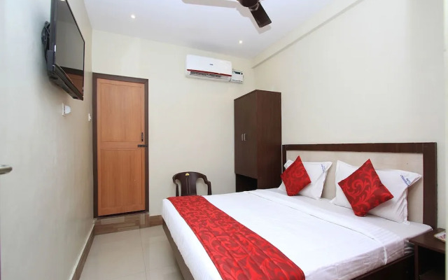 OYO Flagship 16691 Hotel Chakkaravarthi