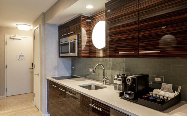 Beachfront Condo With Large Balcony