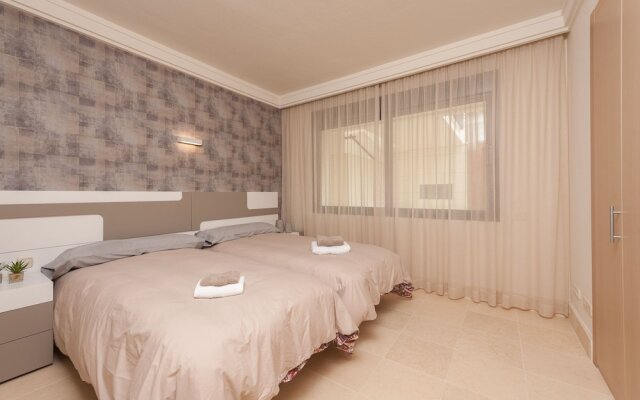 Monteros Hill Club Marbella Canovas (VC)