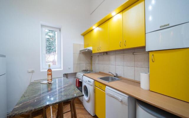 5* noble house in historic center