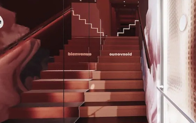 Rose Hôtel Invisible