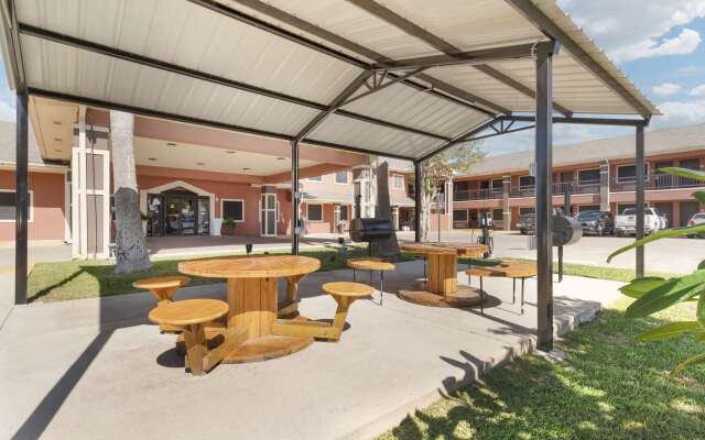Best Western Plus Edinburg Inn & Suites