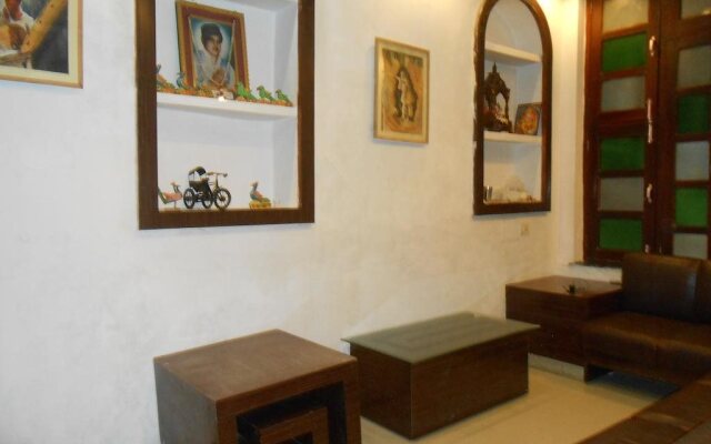 Silver Ganges Paying Guest House