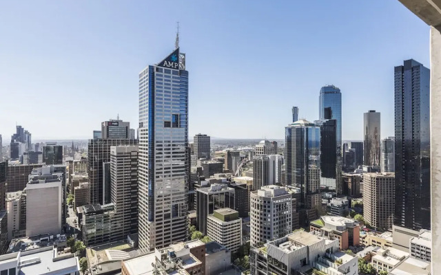 C3CBD Melbourne Apartment