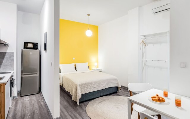 Sanders Home Suites - Charming Windowless Studio