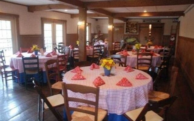 The Farmhouse Inn