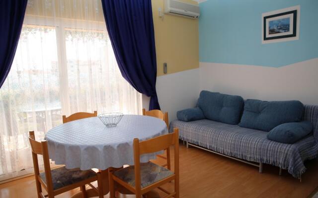 Zdenka - cosy apartments for 2-3 person - A2A(2+1)