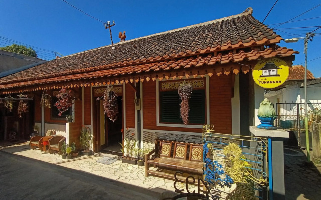 Omah Tukangan Homestay