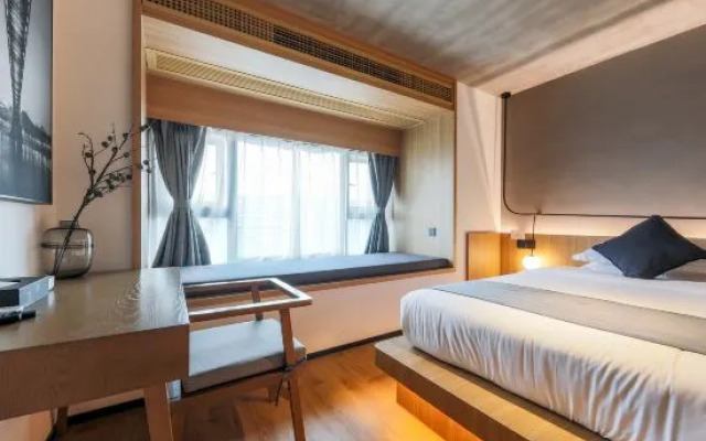 iMEET Chongqing Homestay (Guanyinqiao Pedestrian Street)