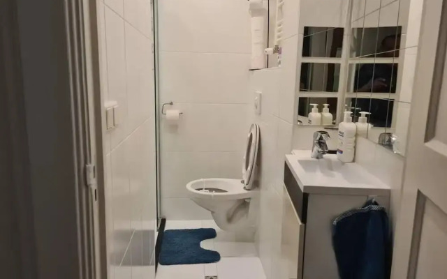 Nice 2 Double Bed in Sunny House in Amsterdam West
