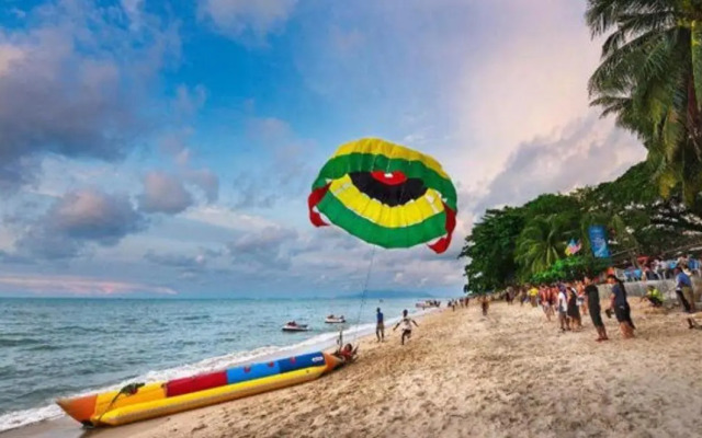 DELUXE Suite Seaview Batu Ferringhi 2304 - 2 Rooms