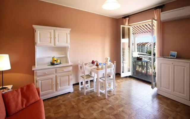 Apartment in San Bartolomeo Al Mare