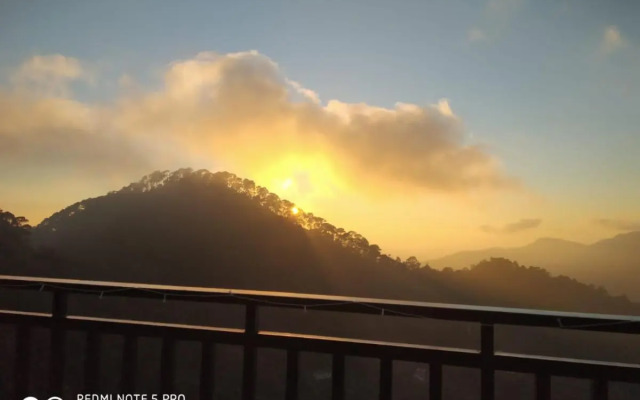 Goroomgo Sweet Sunset Resort Nainital