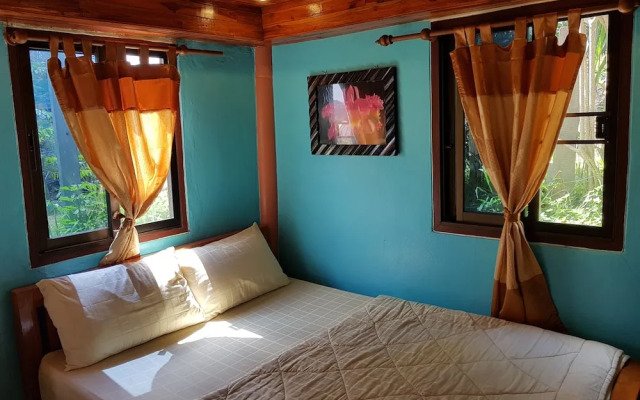 Baan Phanawan Resort
