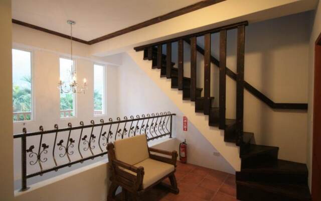 Nunu Haus Guest House