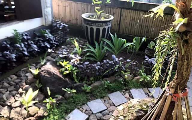 Sasak Lebung Home