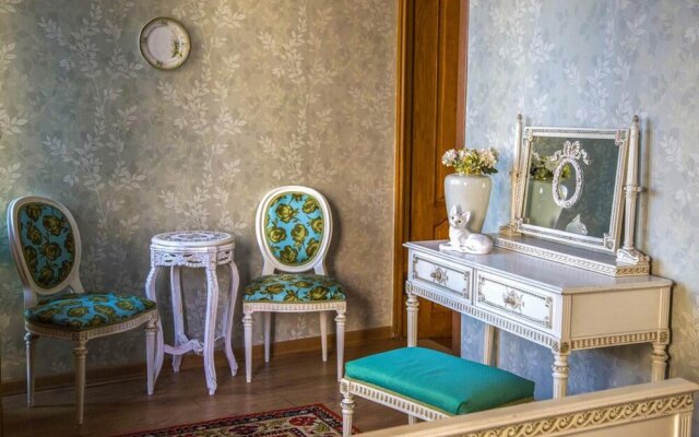 Stay in a Wonderfully Designed Villa in the Center of Tbilisi Old Town