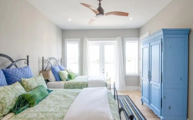 Bella Beach House
