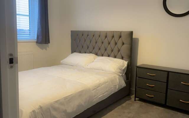 Impeccable 3-bed House in Northampton