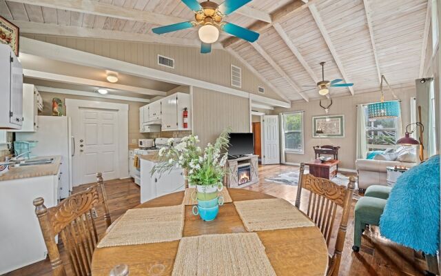 Ava and Weston Combo House