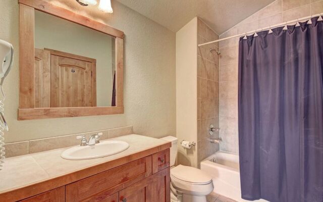 18 Autumn Brook 4 Bedroom Townhouse by RedAwning