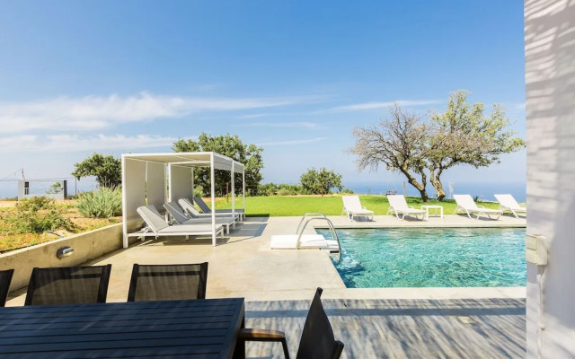 Villa O2 - With Private Heated Pool