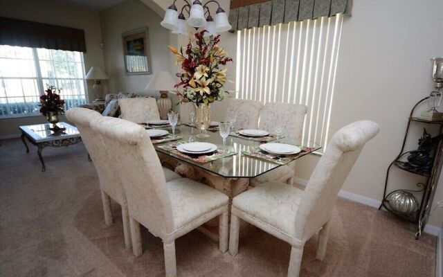 86340 2-story Pristine 4-bed Pool Home W/hot Tub & Balcony