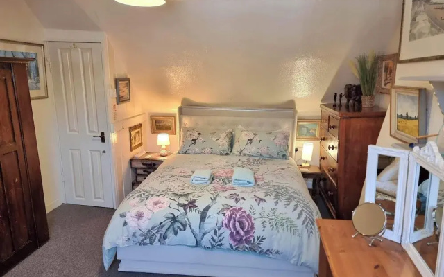 Canterbury - Sleeps 7 - Pet-friendly With Garden
