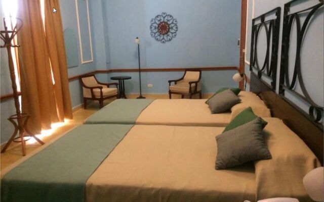 E Rueda Hotel
