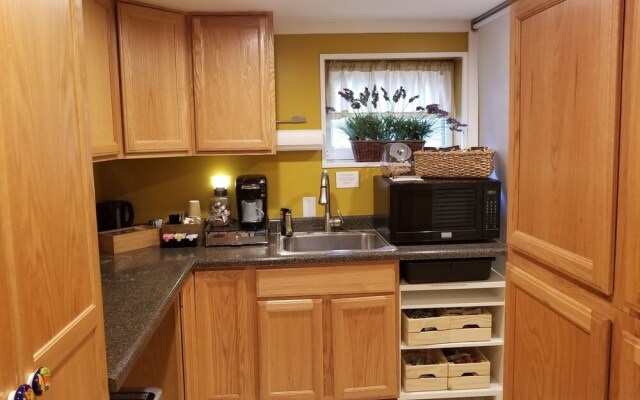 DeSoto Tudor on Capitol Hill