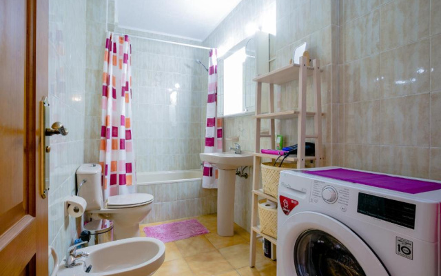FRONT LiNE OCEAN ViEW 2BeD Wi-Fi YOUR HOLiDAY HOME