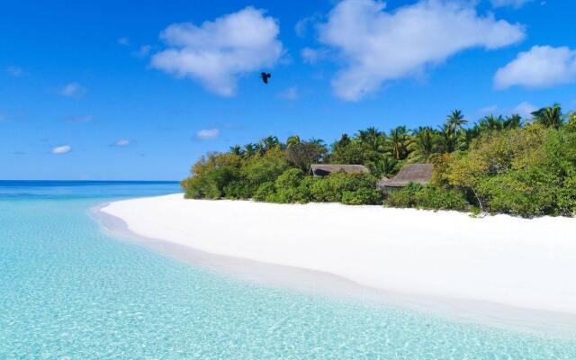Vakkaru Maldives Hotel
