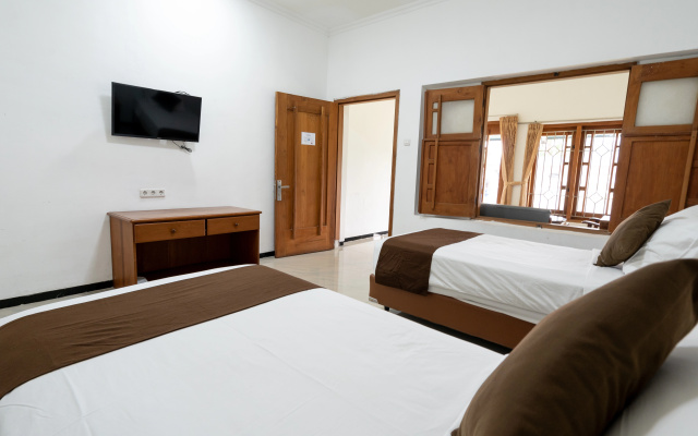 Selecta Hotel Batu Malang - Adults Only – Guest Rooms – Batu