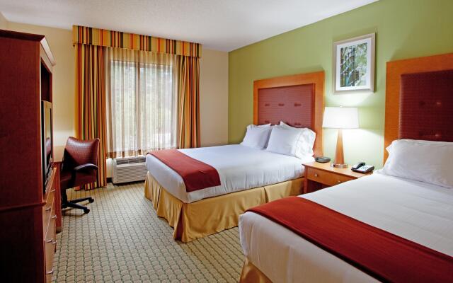 Holiday Inn Express Hotel & Suites Charleston-North, an IHG Hotel