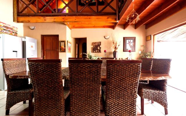Lovely Holiday Home Bordering Kruger National Park
