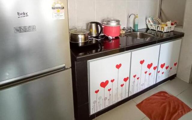 Cameron's Square Apartment