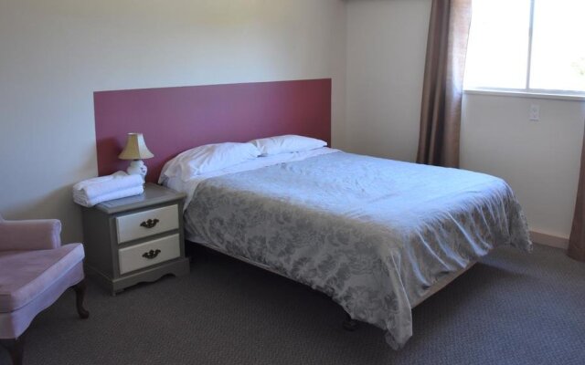 North Coast Trail Backpackers  Hostel