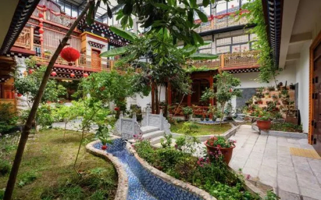 Shangri-La Plateau Star Boutique B&B