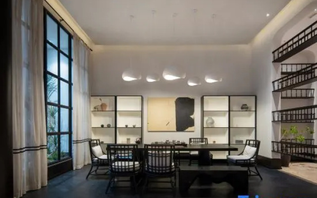 Hengxuan Hotel (Zhongxian Wanda Plaza)