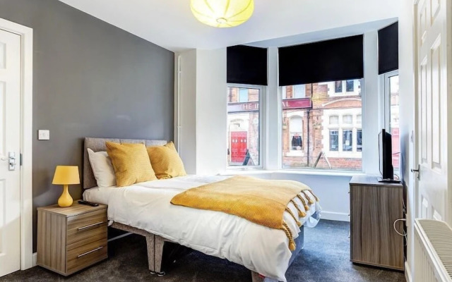 Townhouse Plus @ 166 Edleston Road Crewe