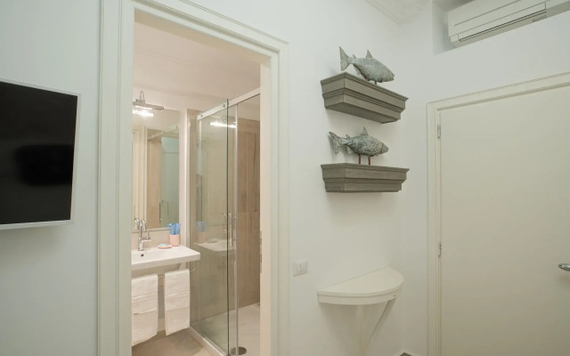 Marina Hotel Charming Rooms