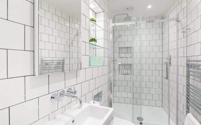 Urban Chic - Shaftesbury