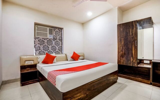 Collection O 35484 Hotel Yatri Inn