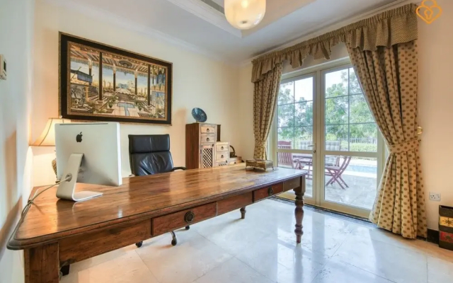 Beautiful Large 4 B/R Villa W/ Pool Jumeirah Island - Villas_and_Bungalows in ดูไบ - Photo 5